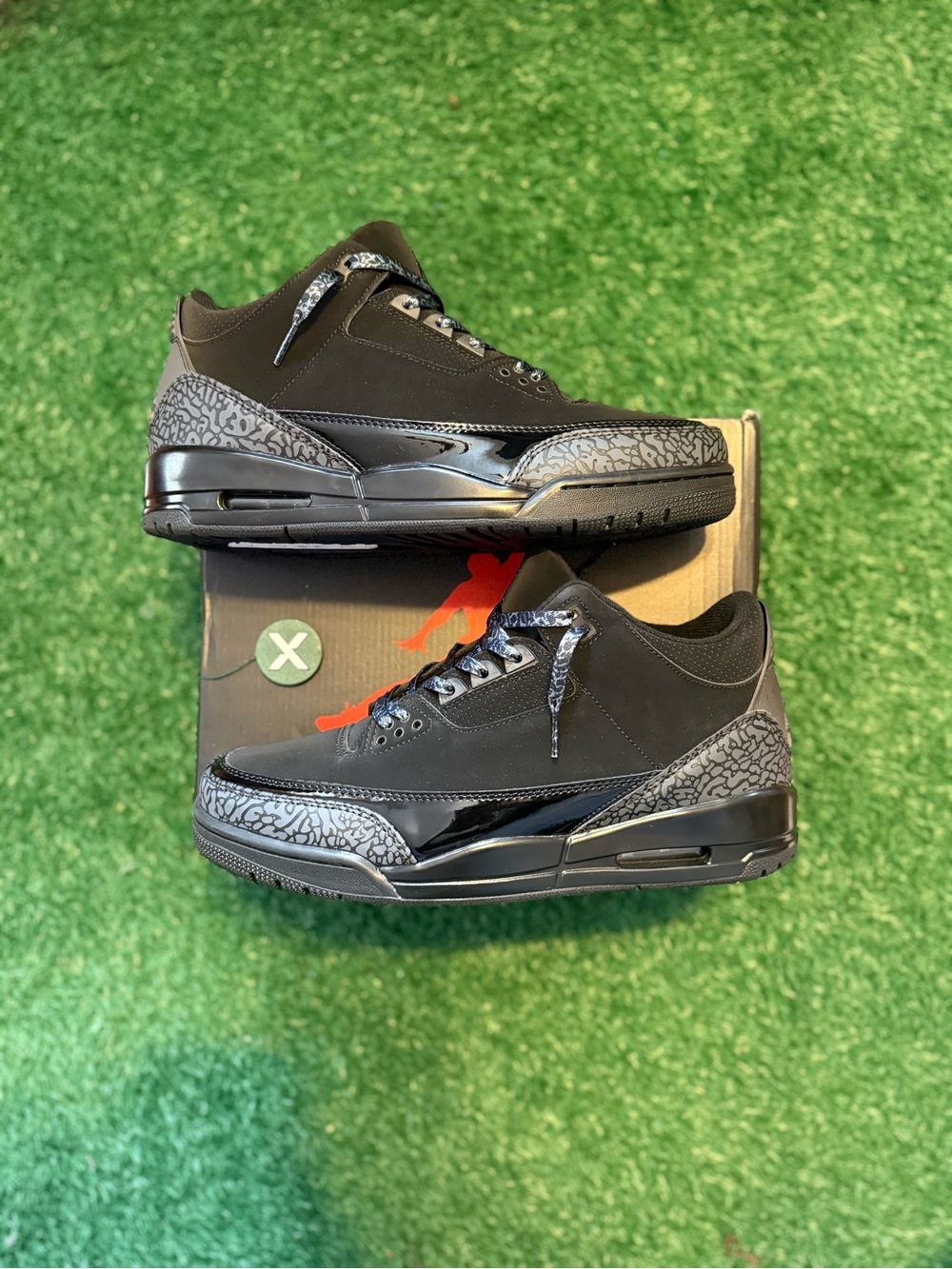 Air Jordan 3 Retro “Black Cat”